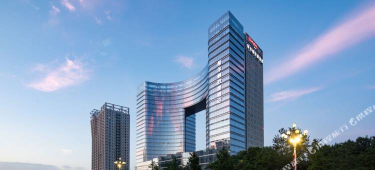 邯郸高铁站希尔顿欢朋酒店图片