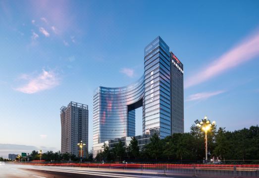 邯郸高铁站希尔顿欢朋酒店外景图