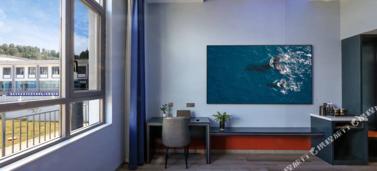 景岸尚庭影院酒店(凤庆客运站店)图片