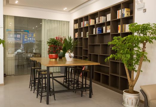 Lanting Convenience Hotel Hotel Overview