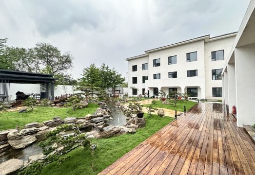 本溪溪水嵘园精品酒店外景图