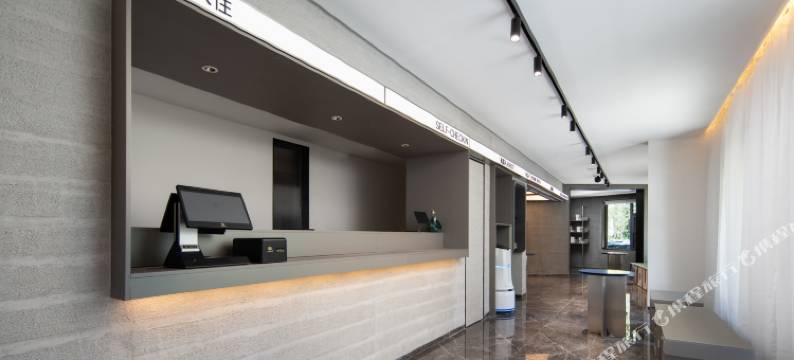 济南大明湖景区芙蓉街轻居酒店图片