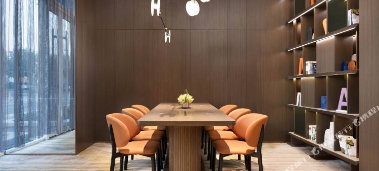 泰安中心希尔顿欢朋酒店图片