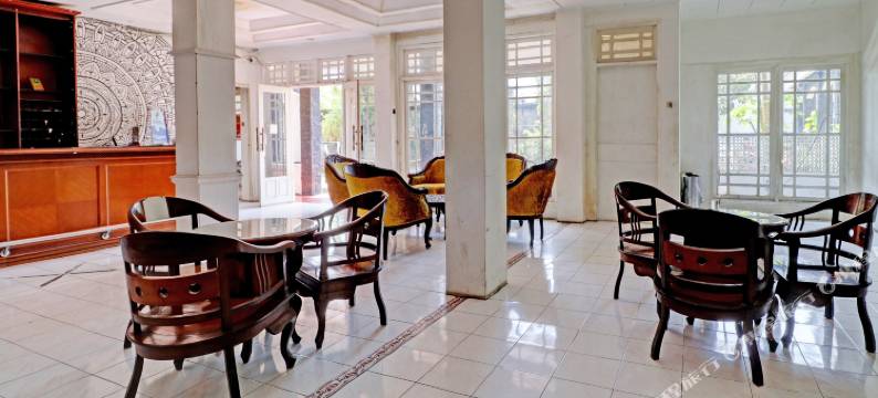 OYO 2452 酒店地铁(RedDoorz Near Metro Bandung)图片