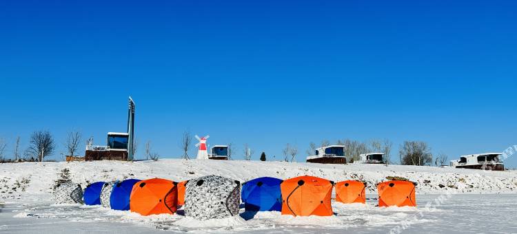印象池西太空舱露营地(长白山旅游集散服务中心店)图片