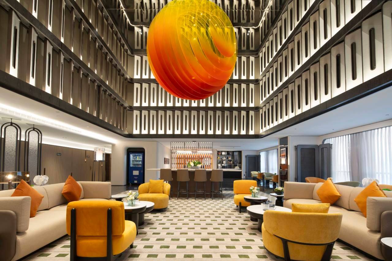 昆明火车站希尔顿欢朋酒店图片