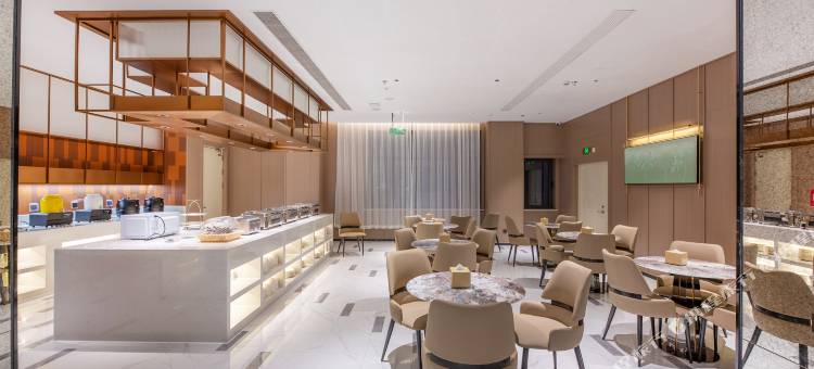 白玉兰酒店(任丘市政府万达广场店)图片