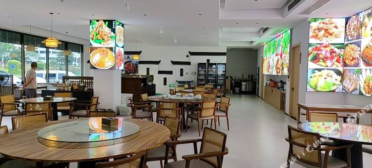 云漫松间酒店(黄山风景区南大门换乘中心店)图片