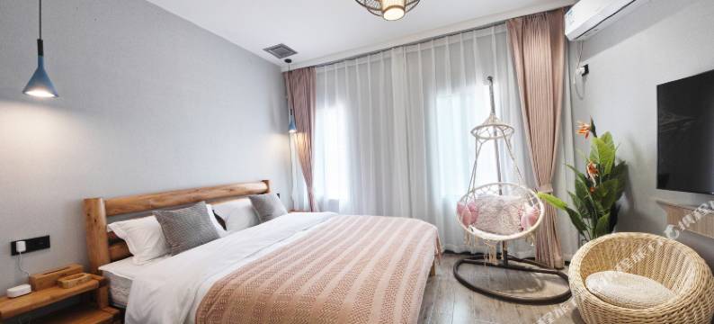 九华山秋雨童话民宿图片