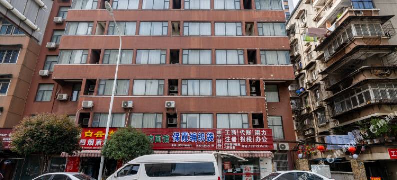 武汉泽睿酒店(武汉第一技术学校十里铺地铁站店)图片