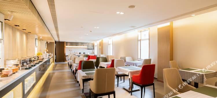 白玉兰酒店(大连恒隆广场西安路地铁站店)图片