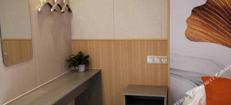 大柴旦大地宾馆(翡翠步行街店)图片