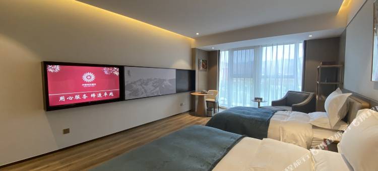 公航旅·丹霞明珠酒店(张掖七彩丹霞景区店)图片