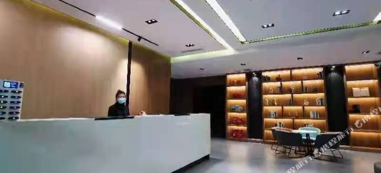 崇信朗格酒店图片