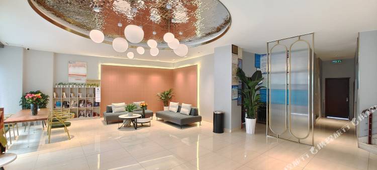 西湖春天精品酒店(宜宾莱茵春天店)图片