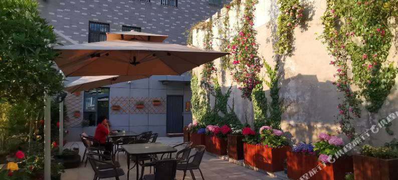 蓝田·汤峪温泉望山小院民宿图片