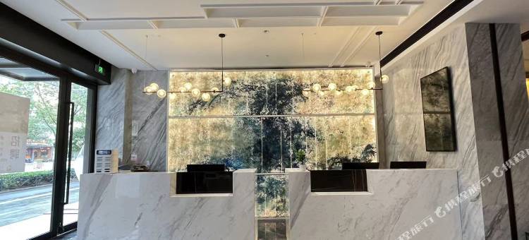 世季酒店(义乌廿三里爱琴海购物公园店)图片