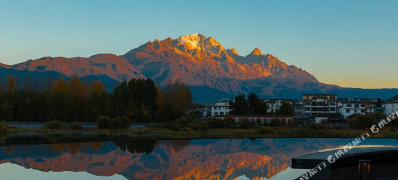 闲云•溪月|EARTHGAZE•STARSPANNG|180度雪山景民宿(丽江古城区店)图片