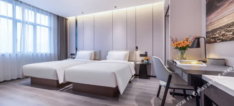 长沙五一广场东塘地铁站亚朵酒店图片