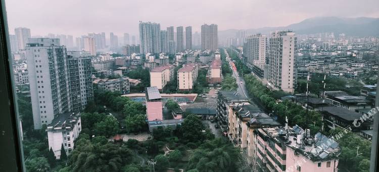 融城德源民宿(劳动北路店)图片