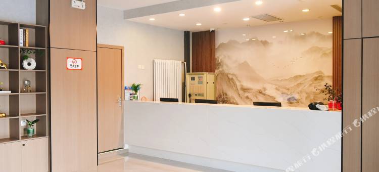 巴里岛假日酒店(蓬莱阁海水浴场店)图片
