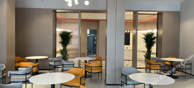 柏曼酒店(武汉文化大道中百广场店)图片