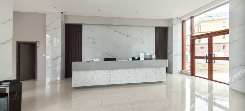 博乐云海一号酒店(赛里木湖景区东门游客中心店)图片