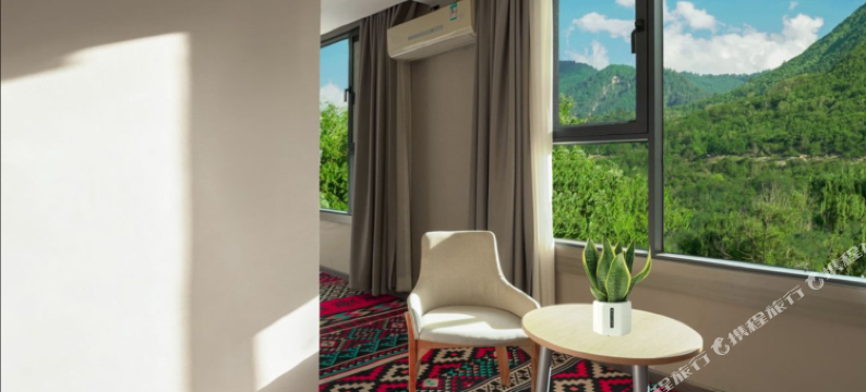 半日闲山居(九寨沟店)图片