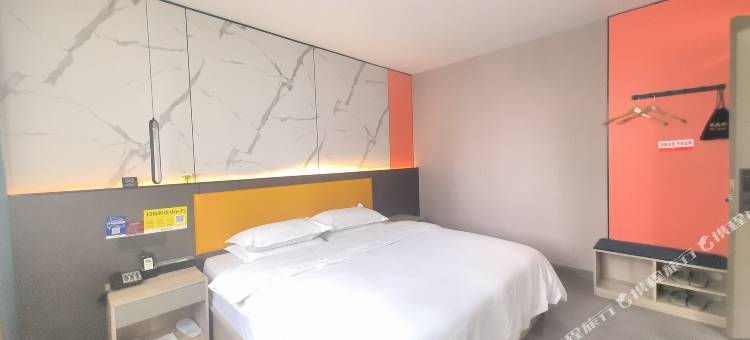 嘉年华酒店(莘县中心希望小学店)图片