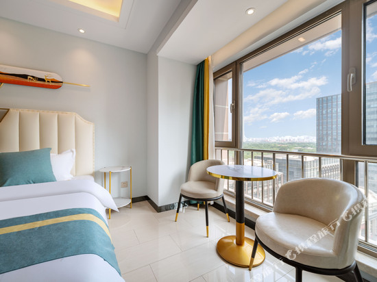 清途公寓(沈阳中粮广场陵西地铁站店)