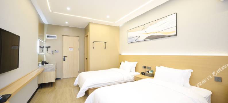 花筑·深雪暖居民宿(长白山西景区游客中心店)图片