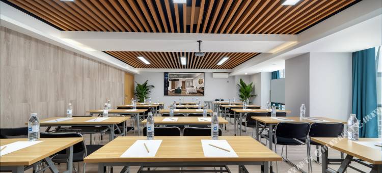 AI住未来酒店(长安大学城邮电大学地铁站店)图片