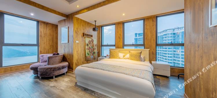 云上小台精品酒店(宜昌三峡游客中心万达广场店)图片