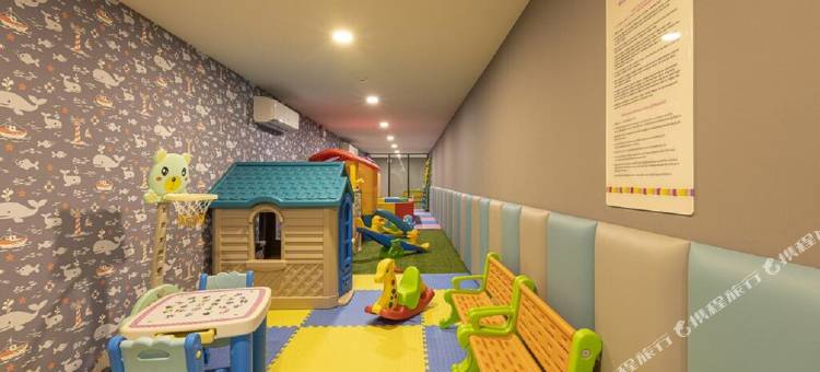 Sea View Panora Surin by Holy Cow E102图片