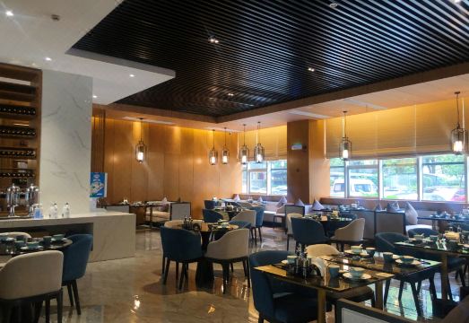 Taizhou Meizhu Hotel (Jiaojiang Baolongcheng Branch) Hotel Overview