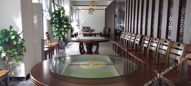 永胜热河红温泉庄园图片