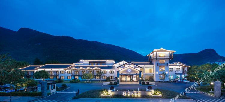 张家界专家村阳光庭院酒店(国家森林公园武陵源标志门店)图片