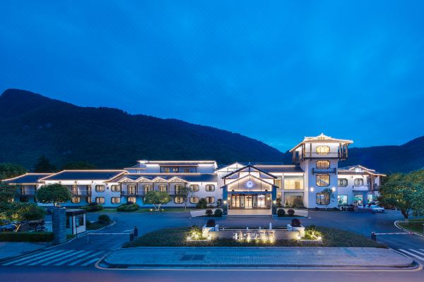 张家界专家村阳光庭院酒店预订价格,联系电话位置地址【携程酒店】