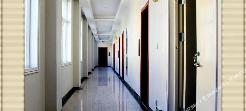 尖扎众仁酒店图片