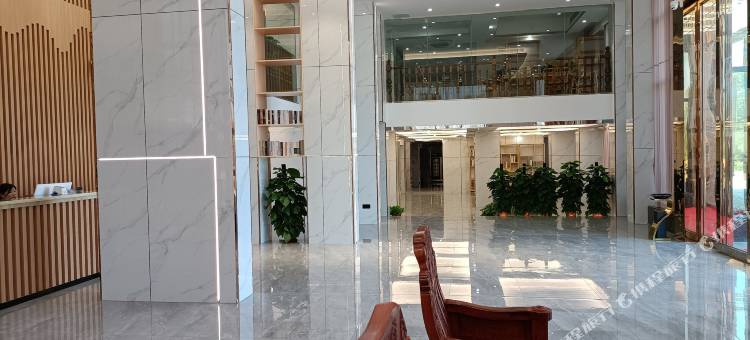 海云天海景公寓(东海岛店)图片