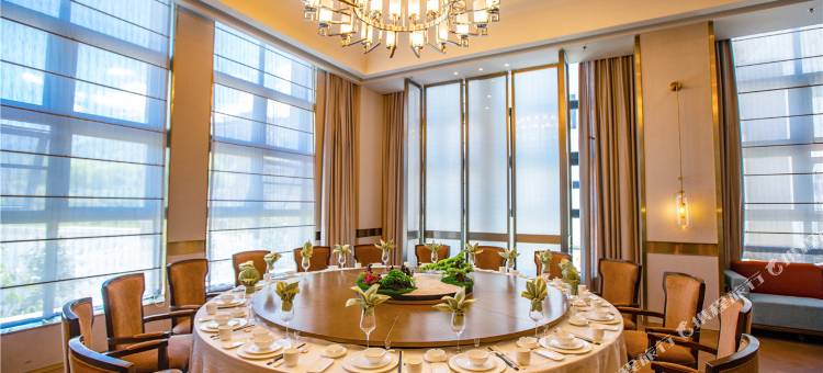 甘孜翔云温泉酒店图片