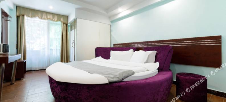 华辰四季酒店(深圳北站民治地铁站店)图片