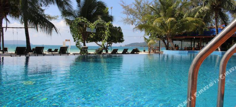 红色帆船度假村(Scarlet Sails Resort)图片