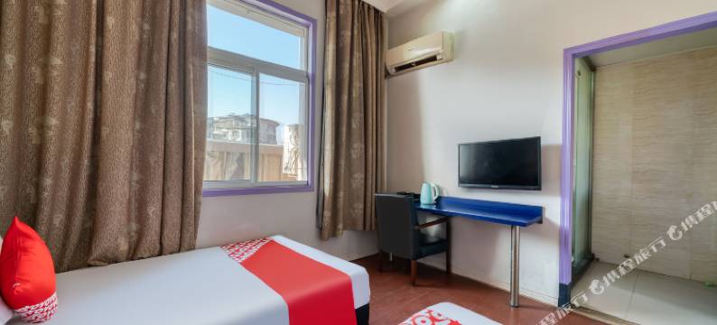 宁波万里行宾馆(北仑银泰店)图片