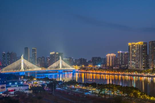 柏曼(广州北京路步行街东湖地铁站店)图片
