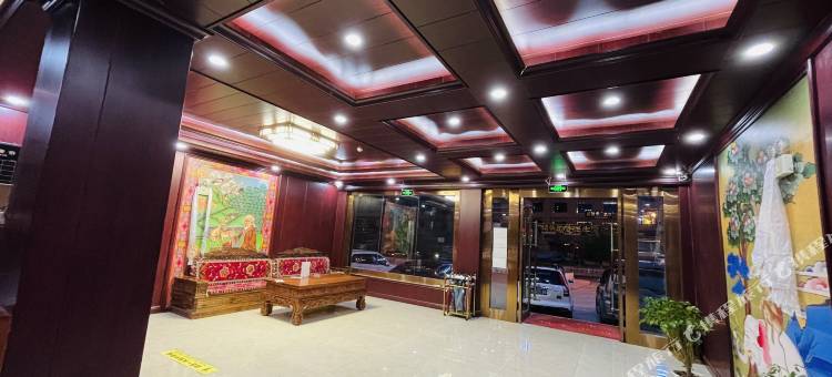 理塘吐蕃大酒店图片