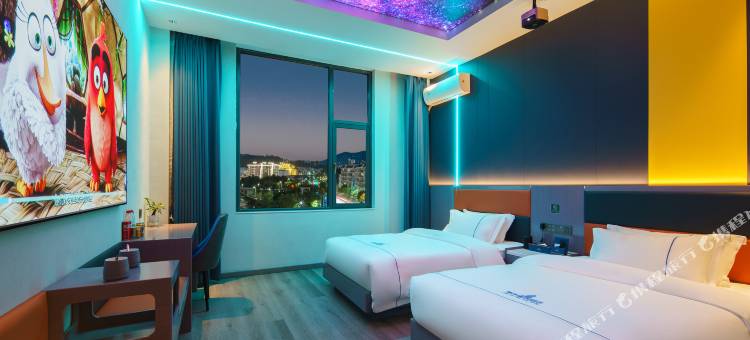 景岸尚庭影院酒店(凤庆客运站店)图片