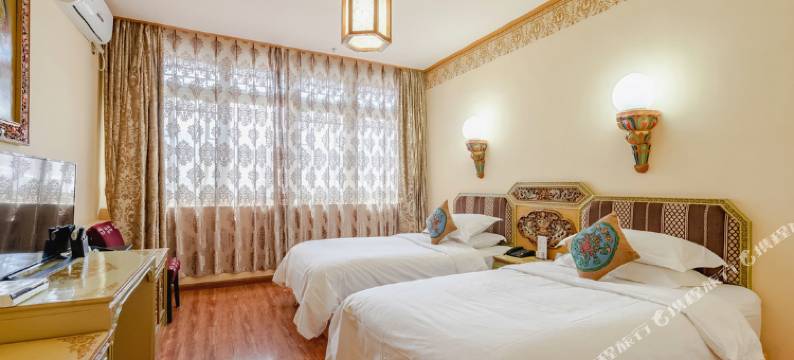 拉萨吉祥宝马酒店(八廓街店)图片