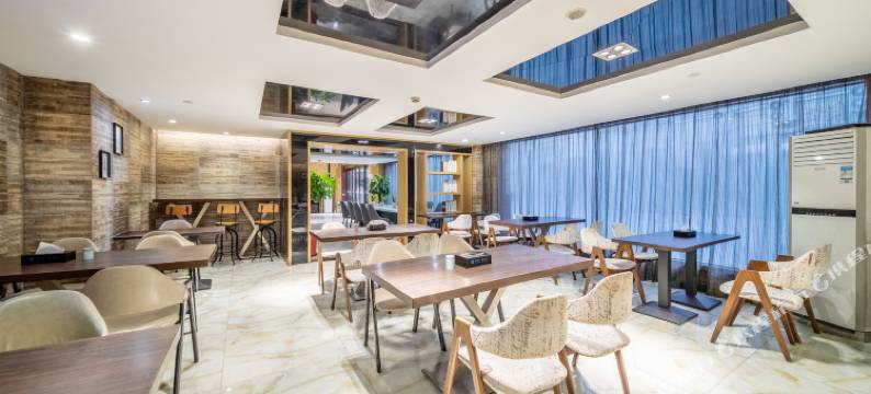 华舒·逸酒店(上海惠南野生动物园店)图片