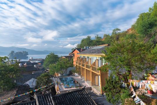 泸沽湖莲花客栈